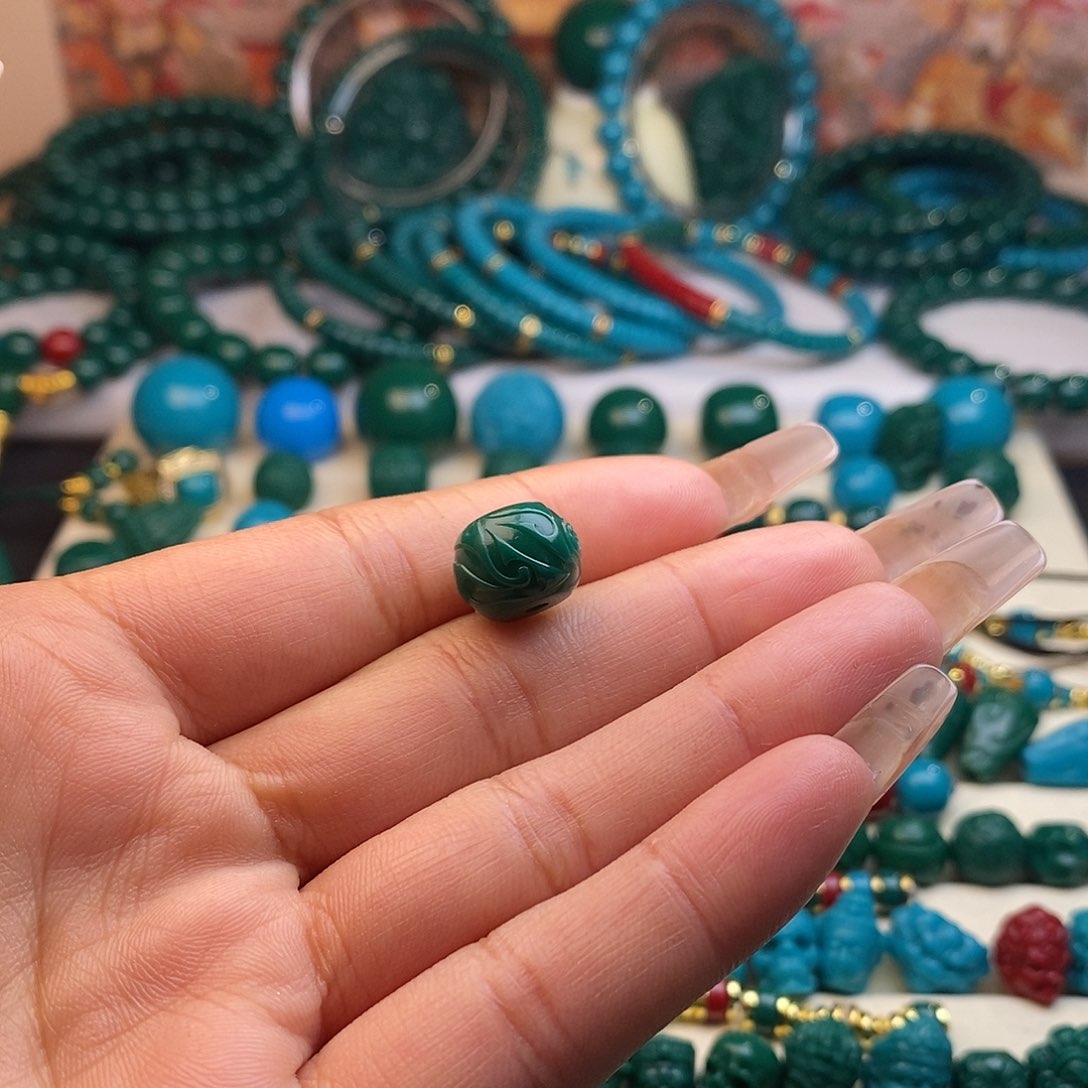 颈饰琉璃流****虚卡12博古墩子一颗