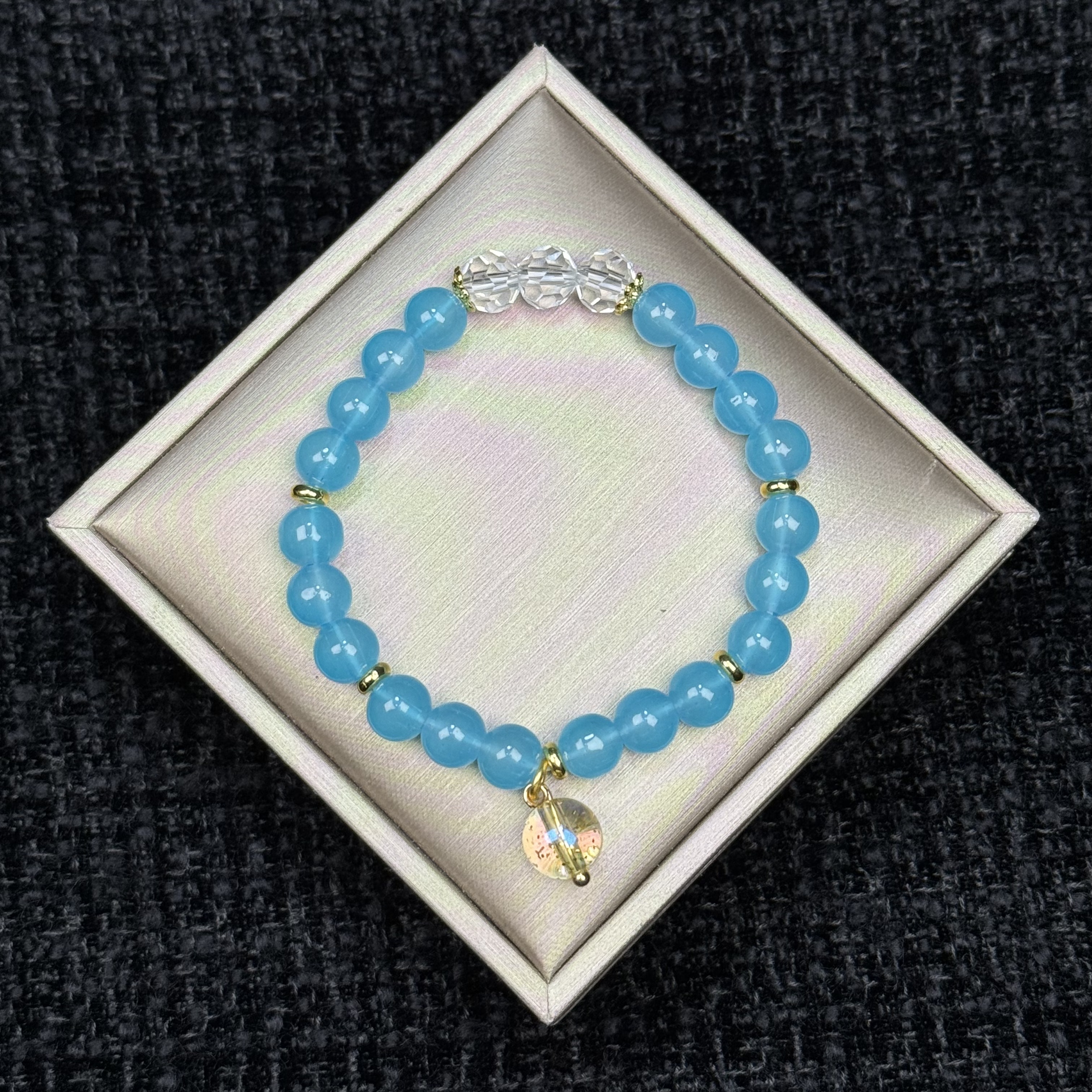 S1763天蓝色琉璃单圈精美手串无礼盒