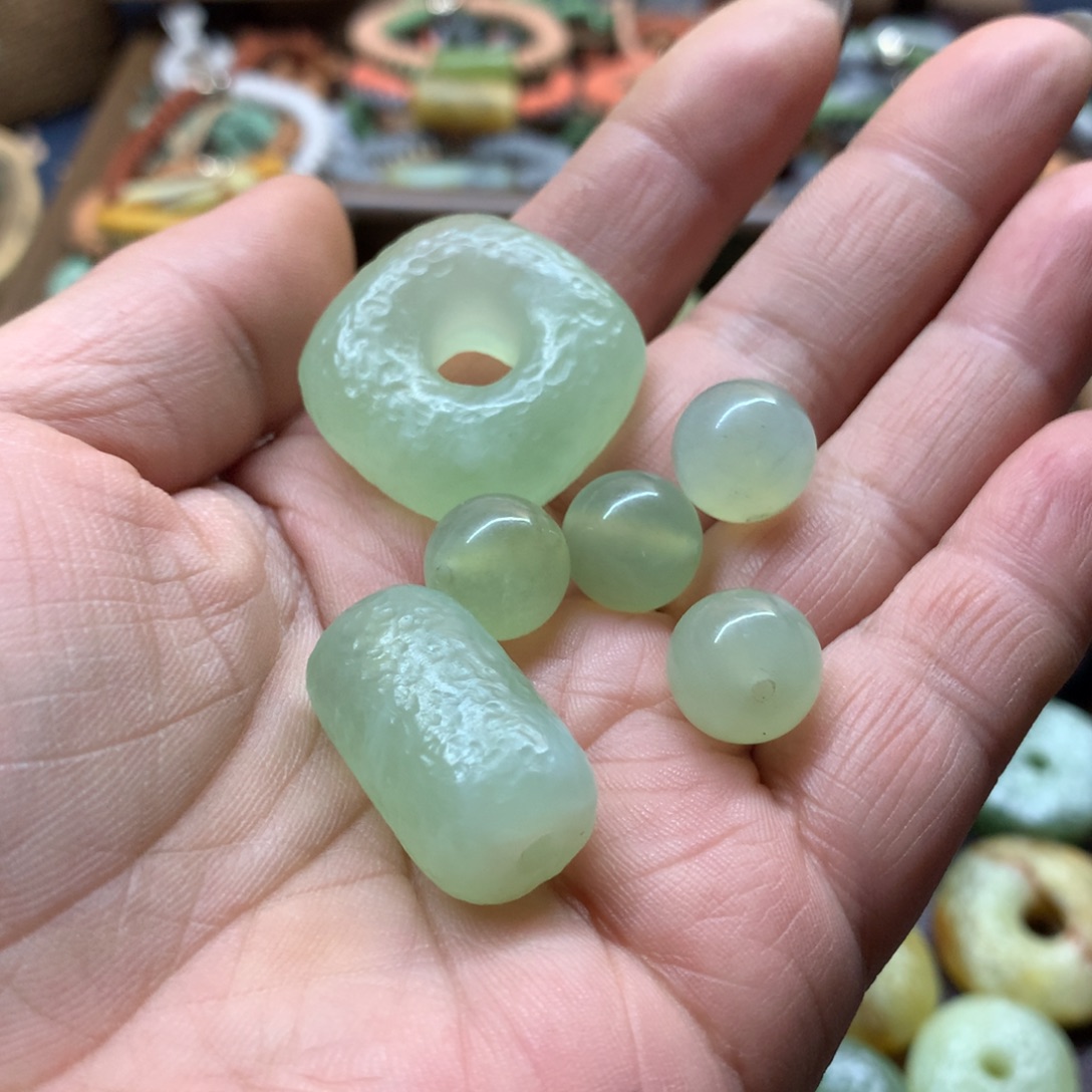 浮***丶蛇纹石玉合金颈饰