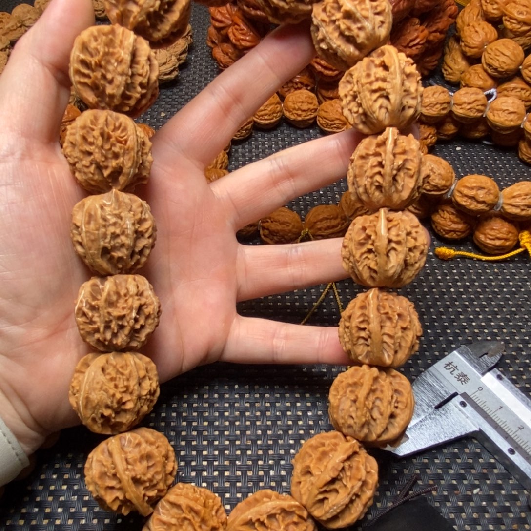 手串文玩核桃白茬粗筋八棱