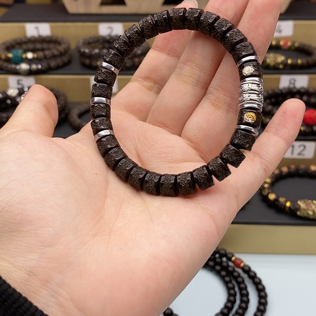 椰蒂吊坠原生态8*6