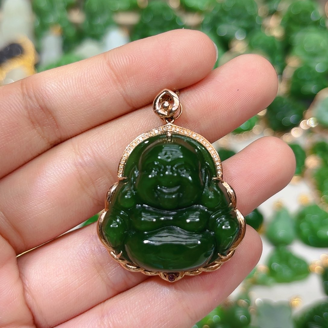 和田玉（碧玉）颈饰18K金镶嵌