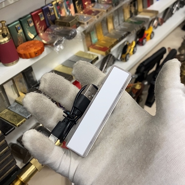 磨砂充电的打火机