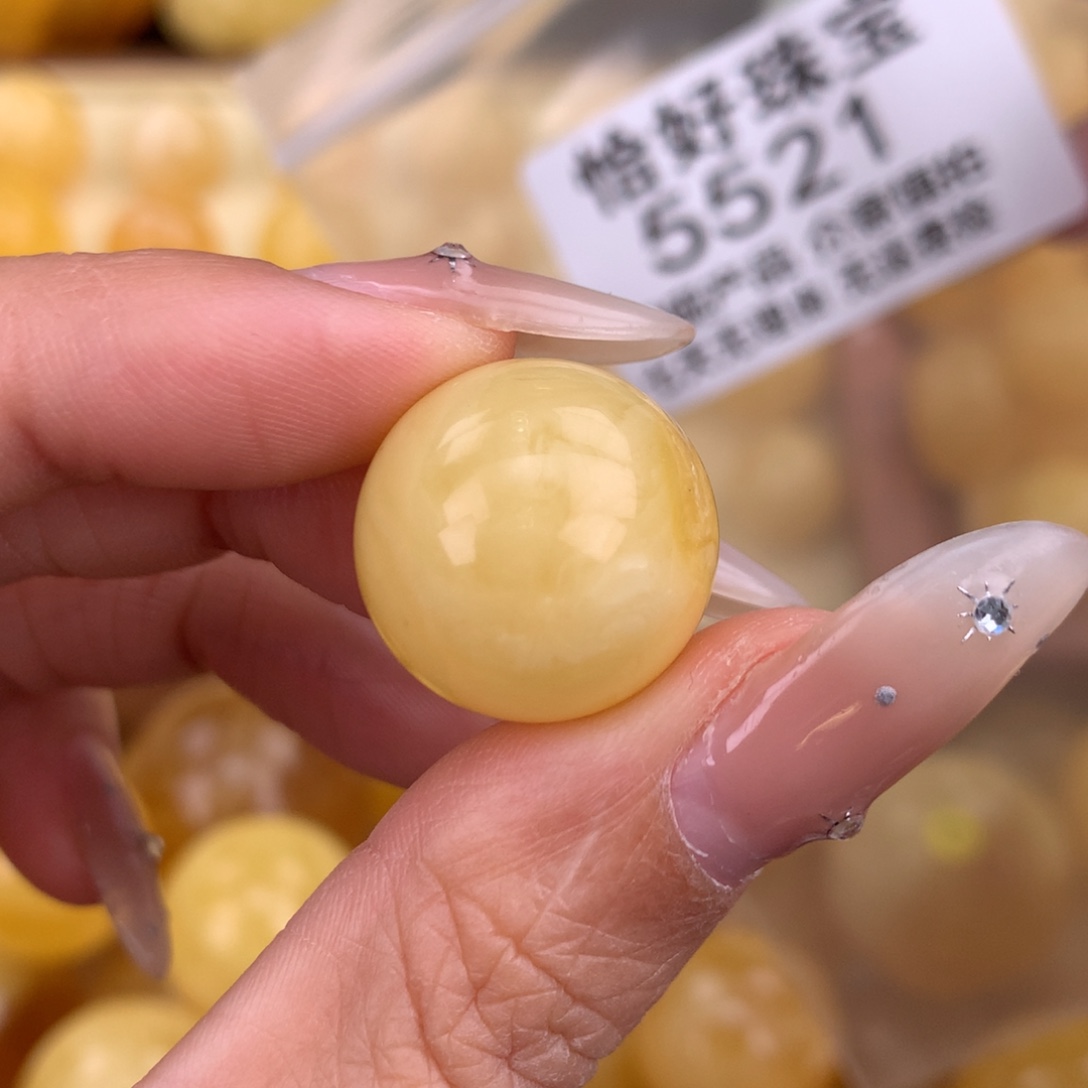 琥珀未镶嵌珠宝奇石17.9 