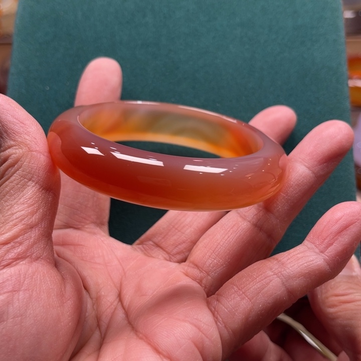 玛瑙/玉髓手镯未镶嵌