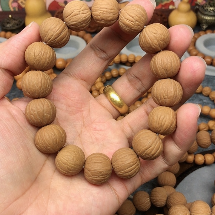 猴头核桃手串聚宝盆