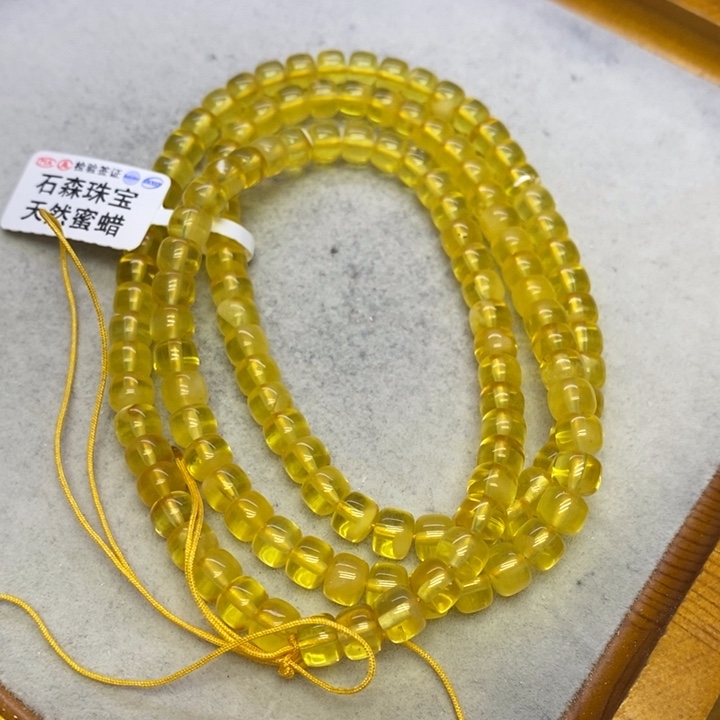 蜜蜡裸石未镶嵌串