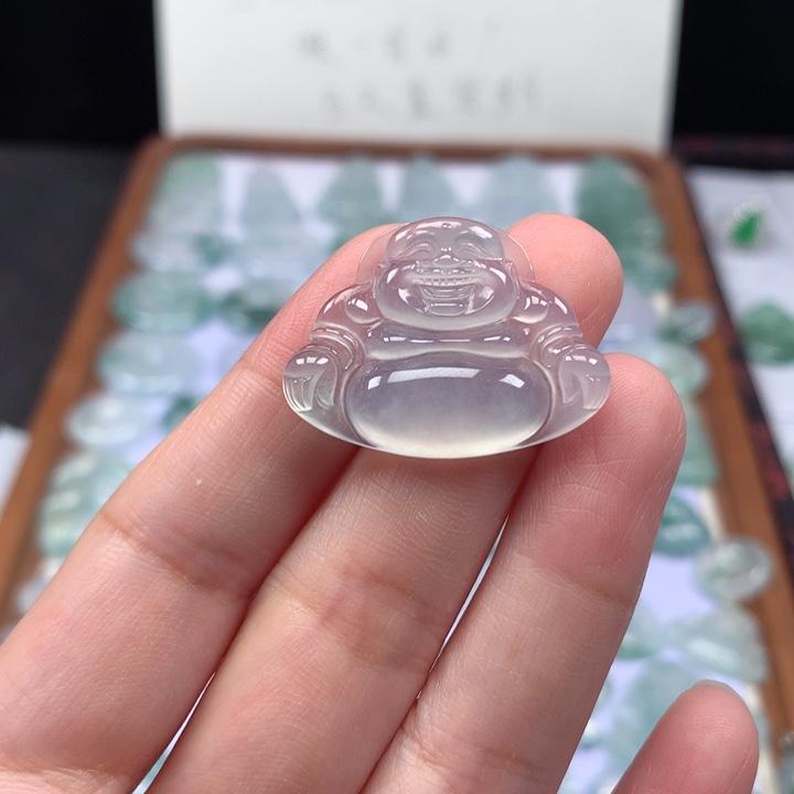 颈饰未镶嵌翡翠冰种佛公
