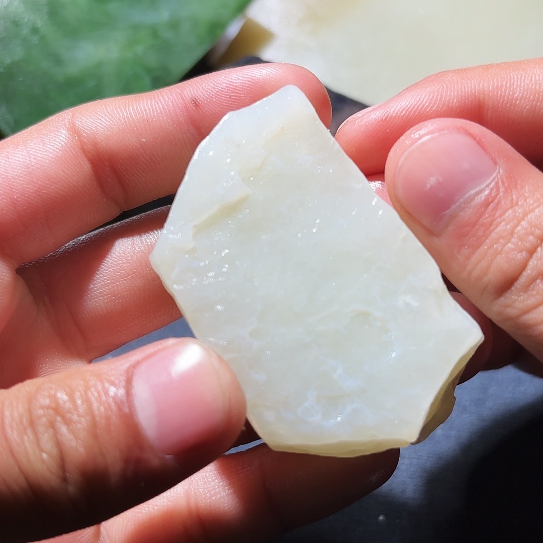 和田玉未镶嵌珠宝奇石