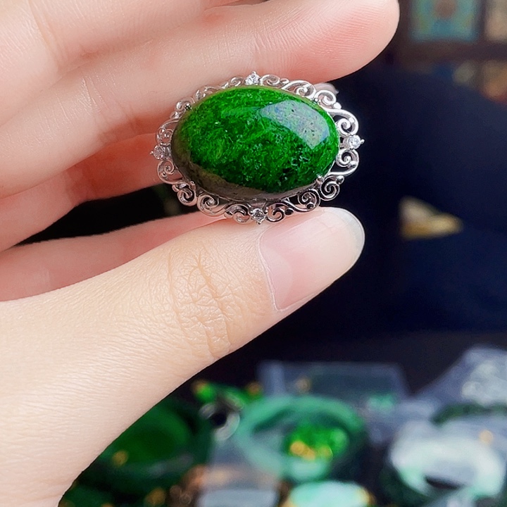 翡翠银S925镶嵌颈饰多样性