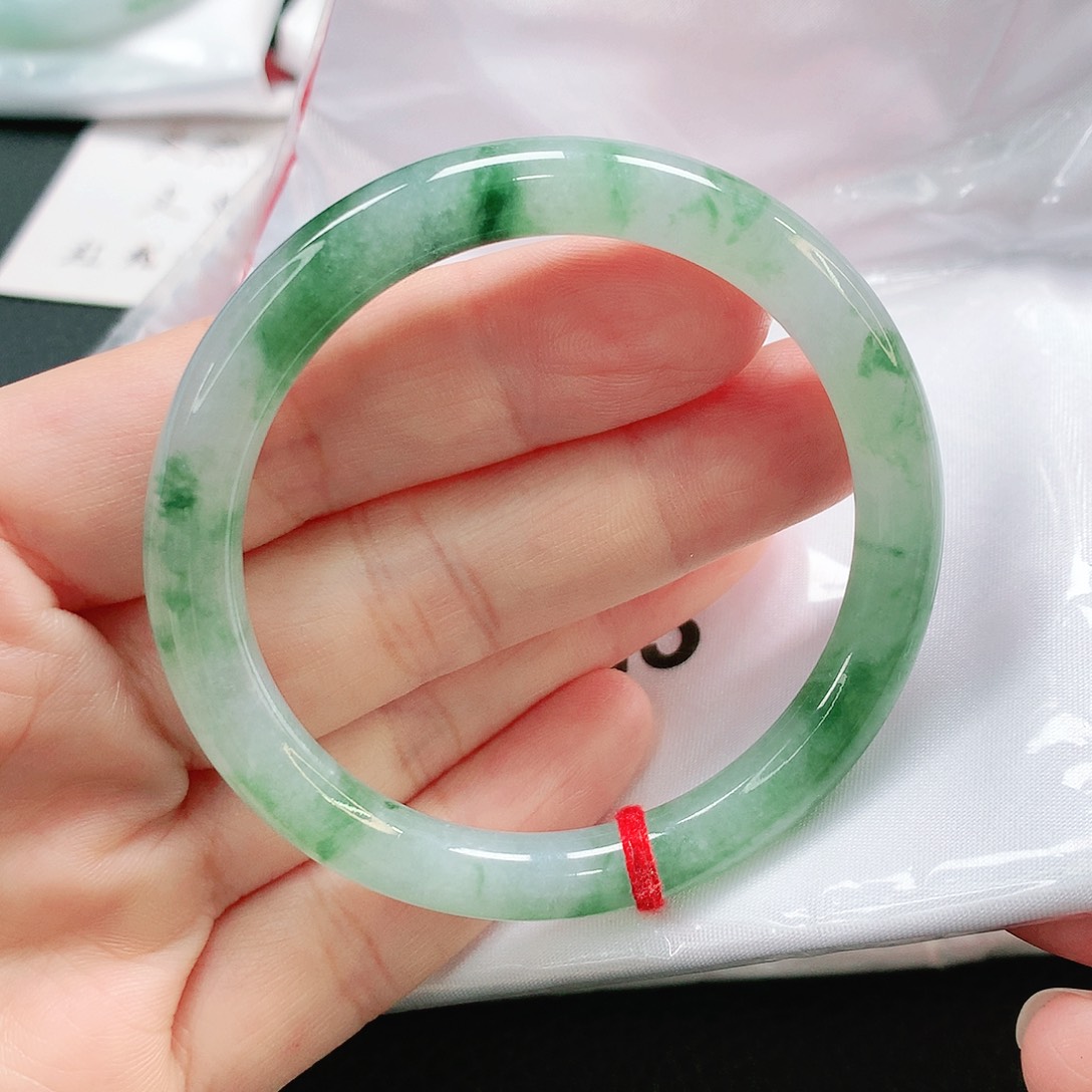 未镶嵌手镯翡翠52圆