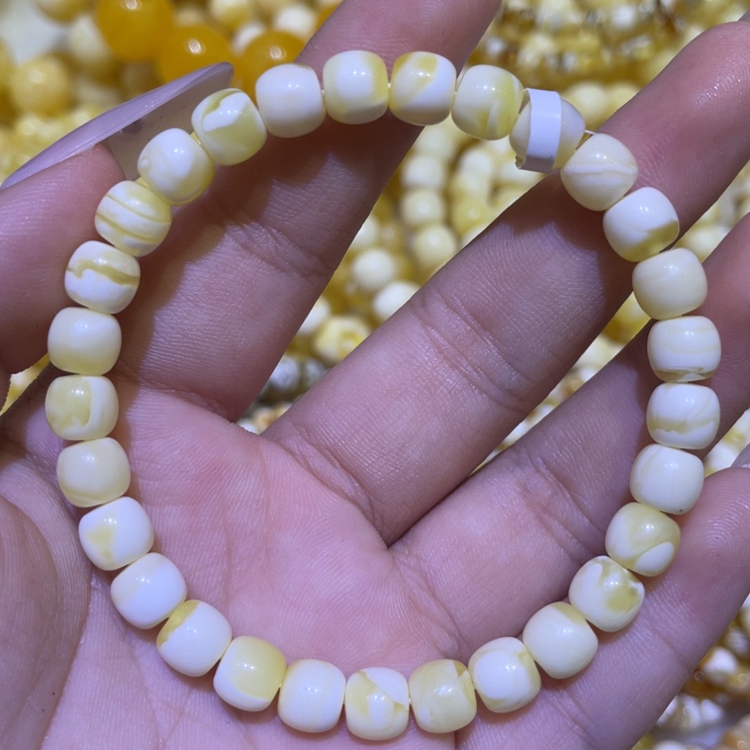 蜜蜡未镶嵌珠宝奇石7m