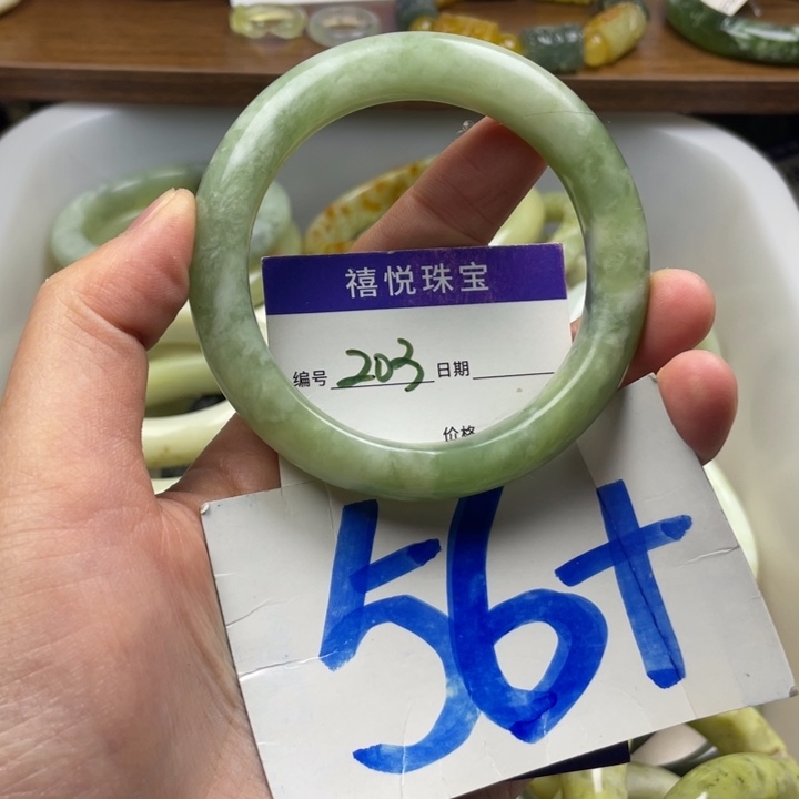 未镶嵌蛇纹石玉手镯