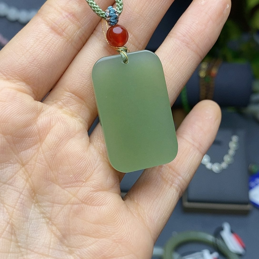 和田玉颈饰未镶嵌cs