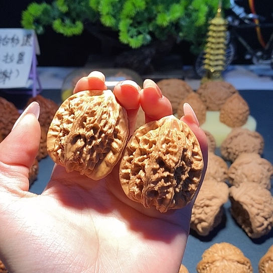 文玩核桃把件文玩核桃手把件4