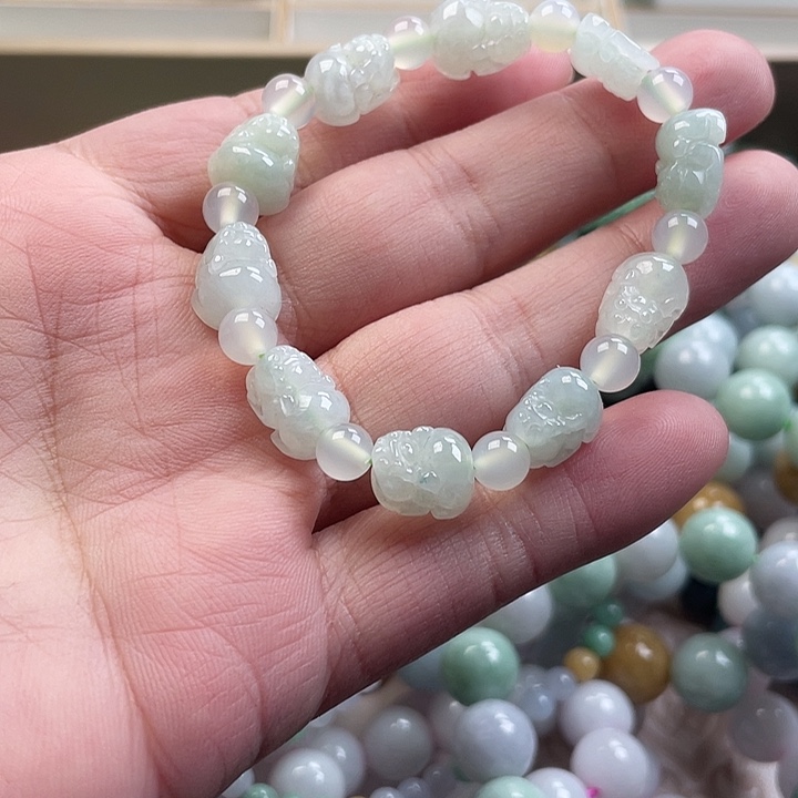 翡翠未镶嵌颈饰33