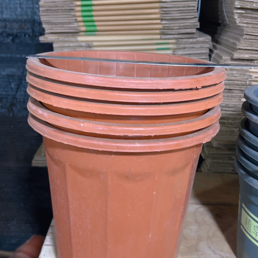 塑料红砖盆27口径 27高 5个