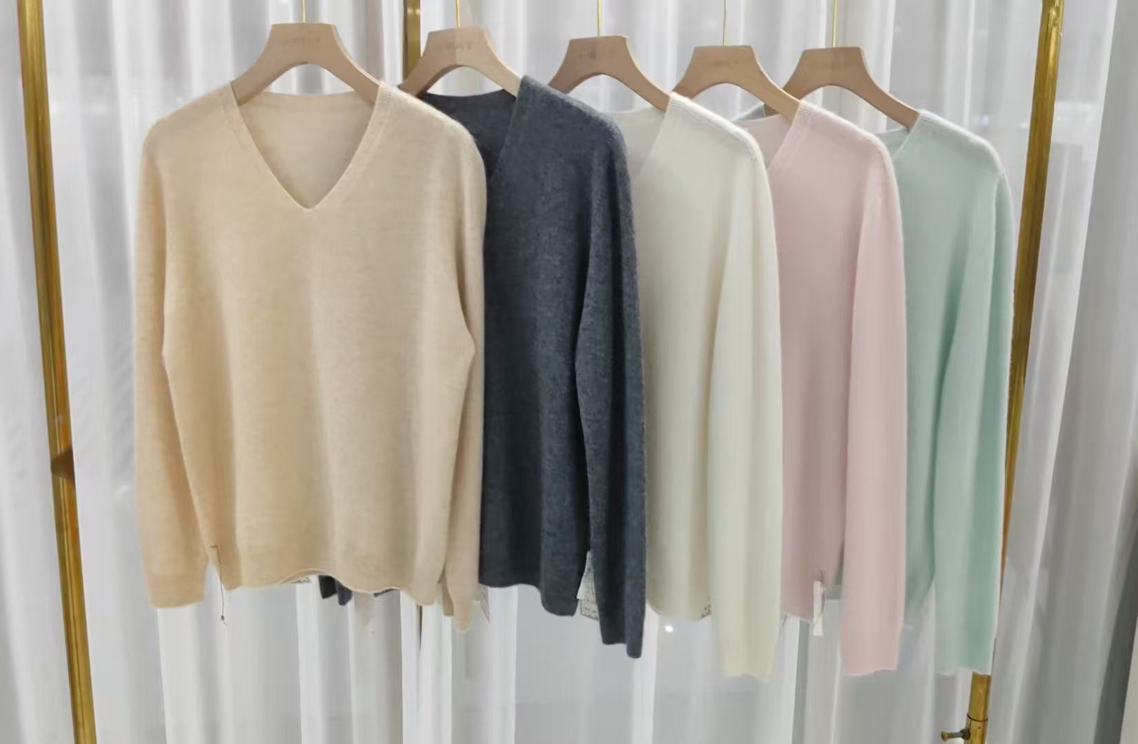 秋冬女款羊绒羊毛混纺V领休闲百搭长袖针织打底衫 810