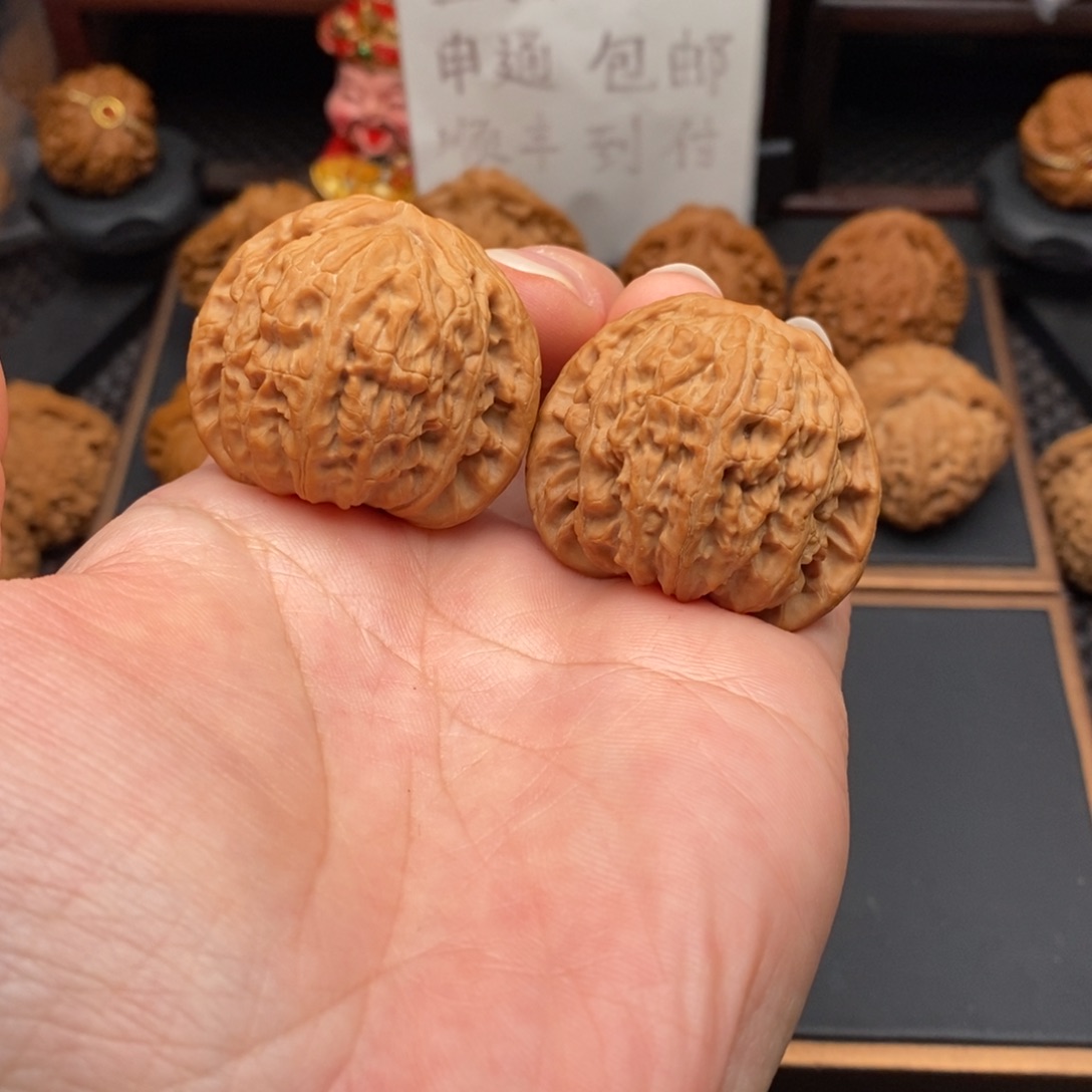 把件文玩核桃全品白狮子39尺