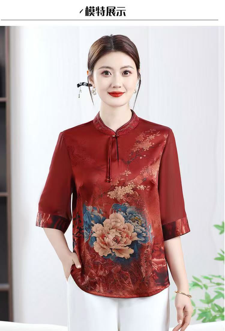 短裙中老年女装60岁70岁妈妈套装妈妈装复古t恤红色