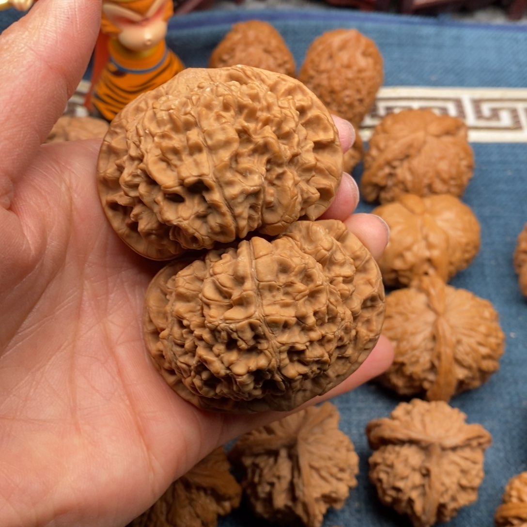 文玩核桃把件53全品官帽