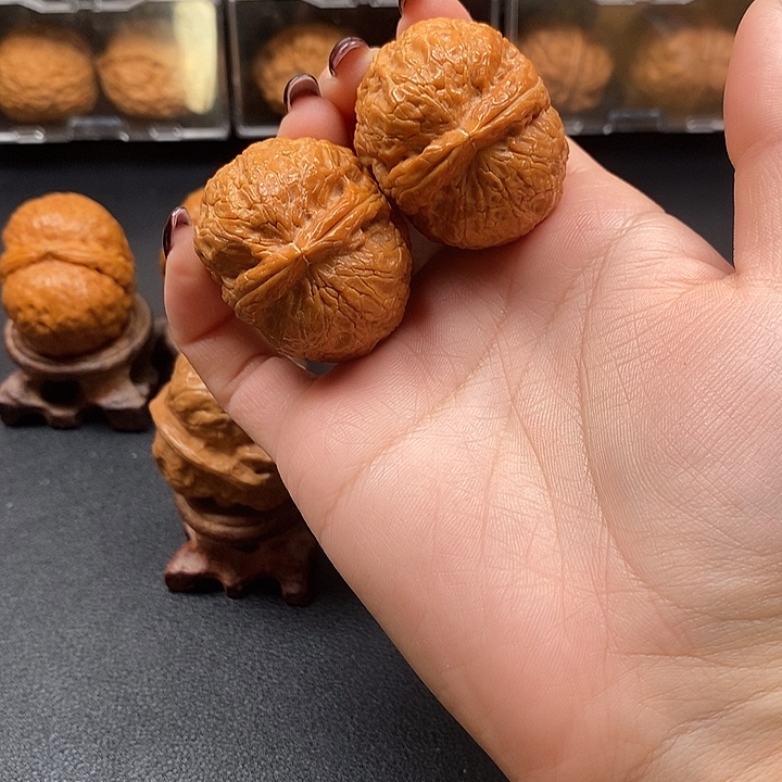 尚***珠吊坠文玩核桃魔丸