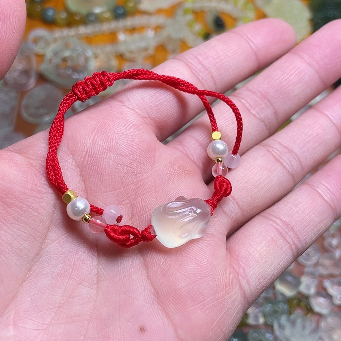 蛇纹石玉吊坠未镶嵌