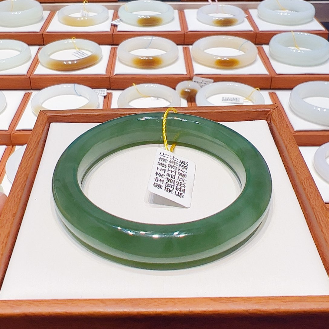 和田玉未镶嵌手镯白猫冰碧玉