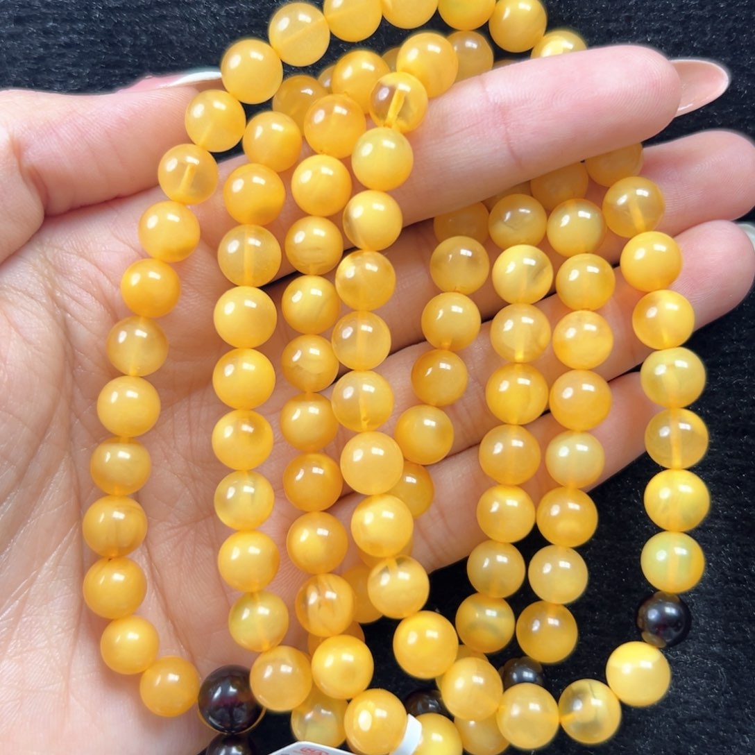 琥珀珠宝奇石未镶嵌