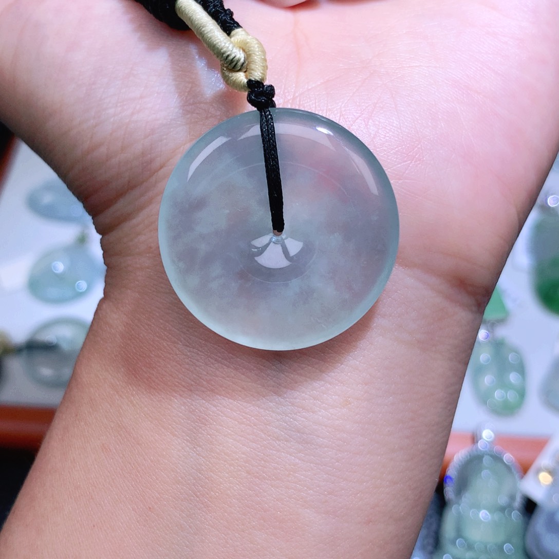 翡翠未镶嵌颈饰扣子