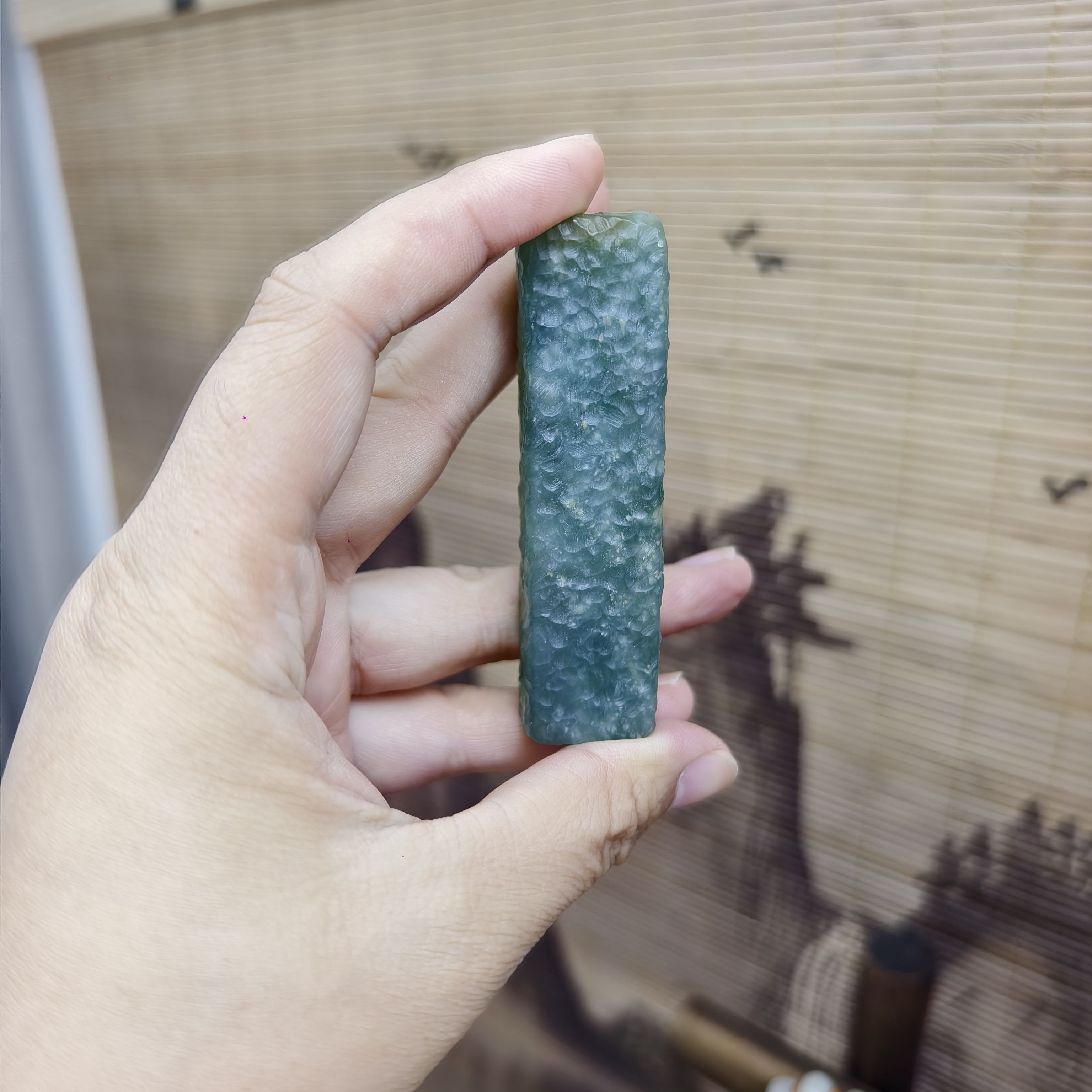 纯天然岫玉手工雕刻复古锤纹花玉冰蓝飘花方条