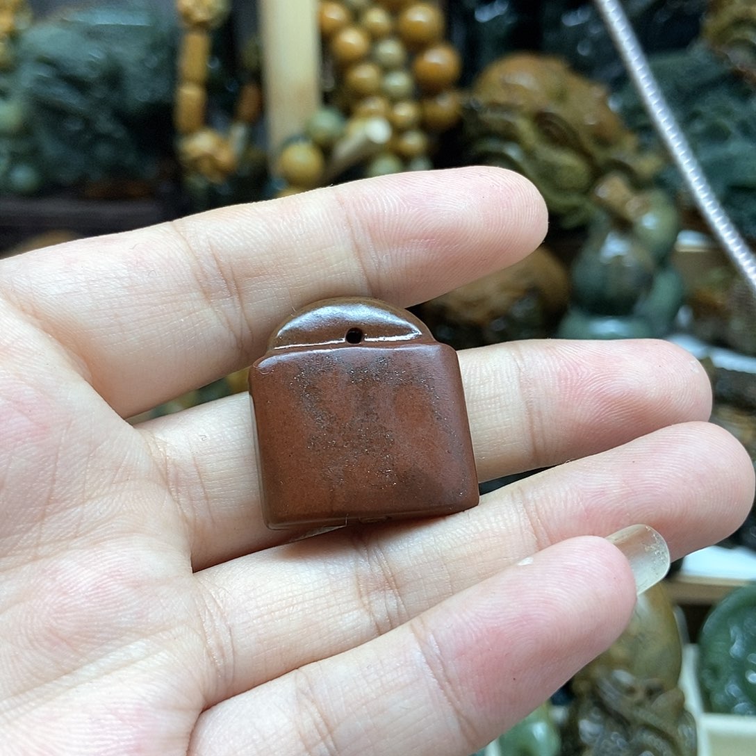 岫岩河磨玉（透闪石质玉）挂件未镶嵌小**光