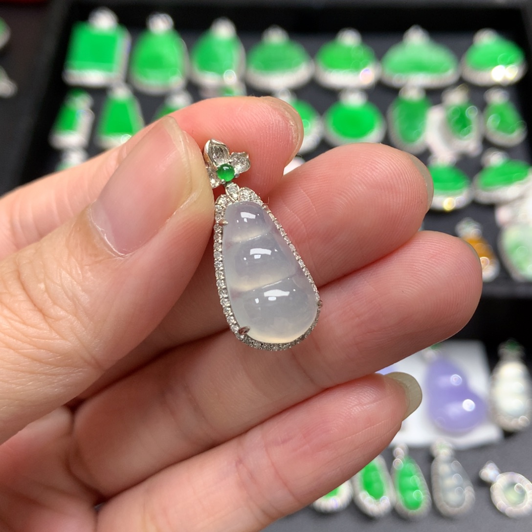 是***啊翡翠18K金镶嵌吊坠(不含链)