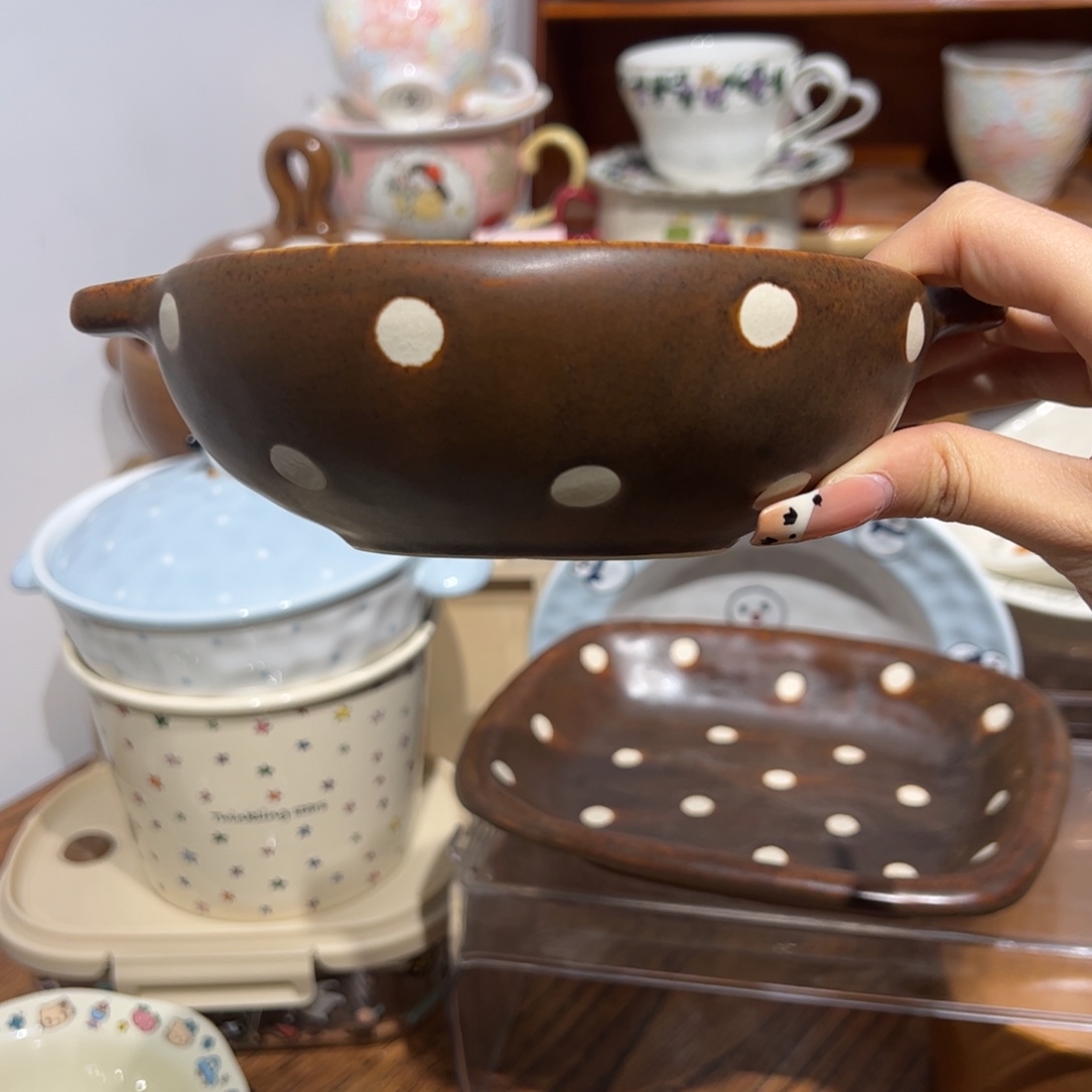 咖色波点双耳碗    