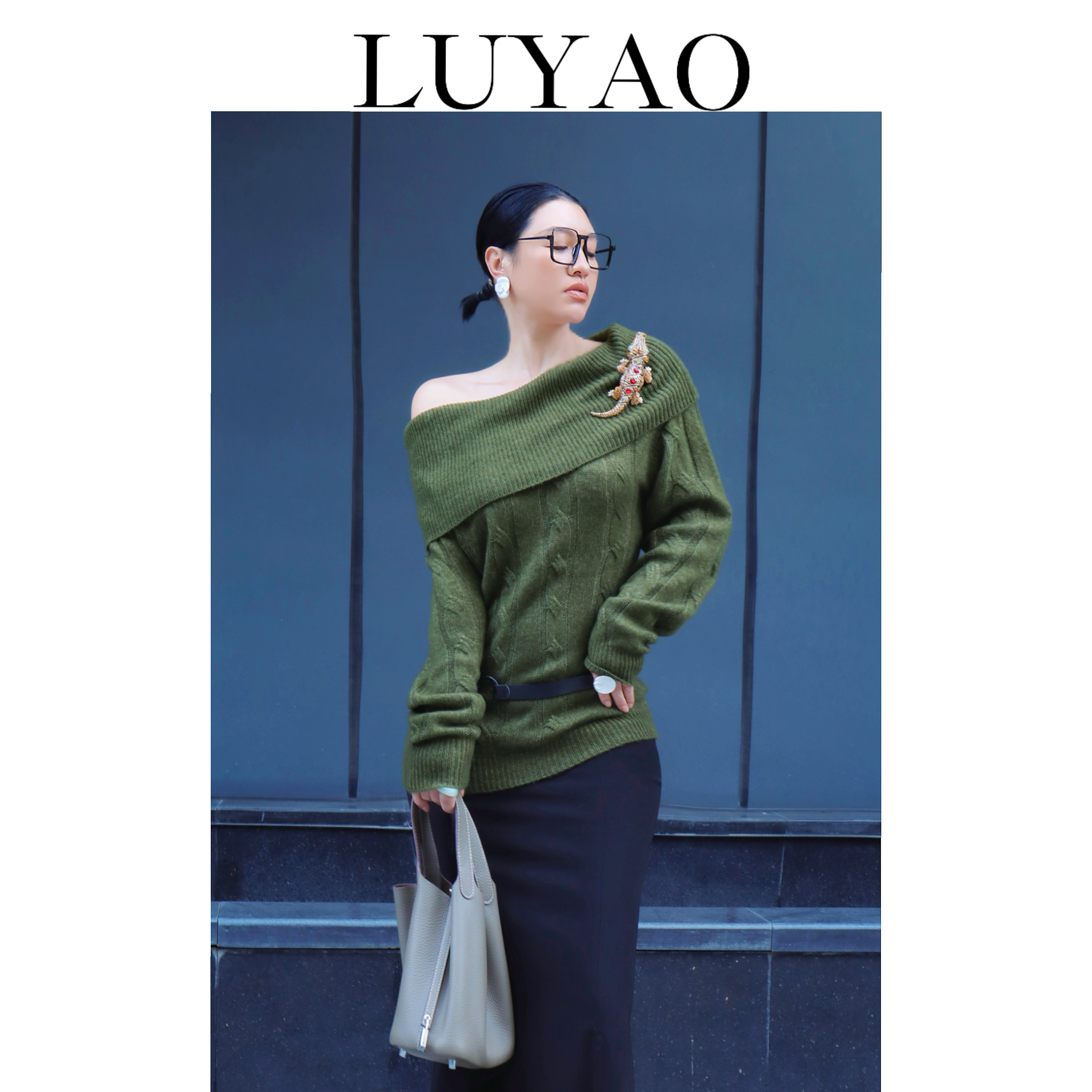 【LUYAO.录垚原创】“阿勒泰”-一字肩翻领毛衣