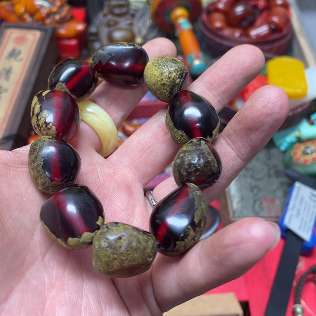 琥珀裸石未镶嵌好物推荐如图所示