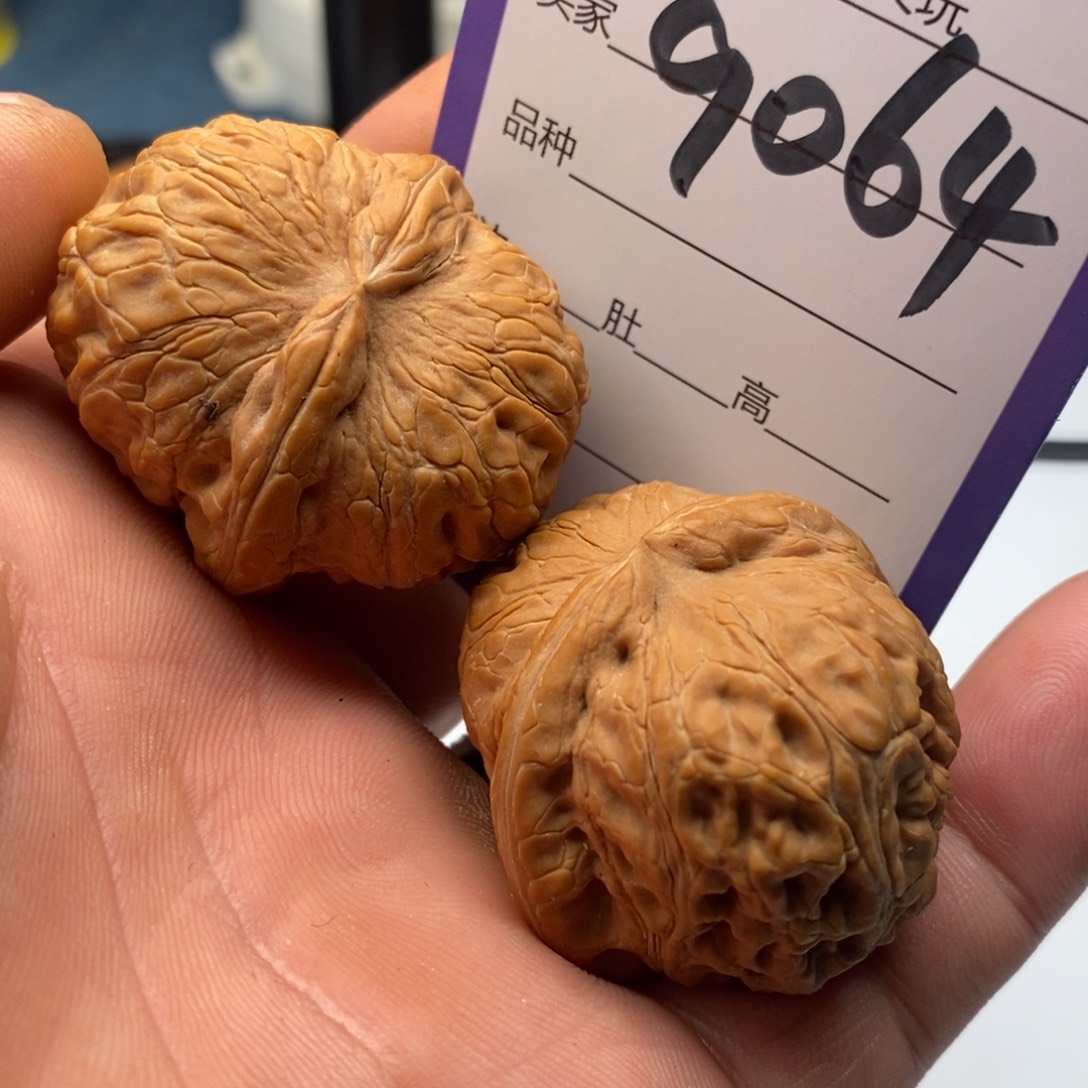 文玩核桃把件9064
