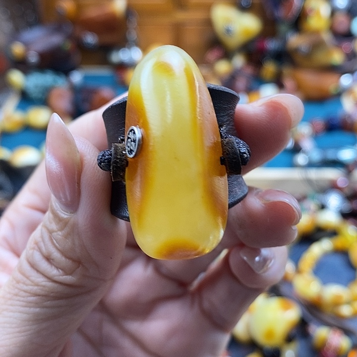 蜜蜡未镶嵌戒指戒指