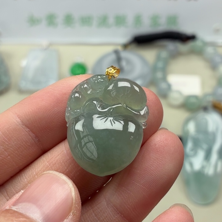 翡翠18K金镶嵌挂件天然翡翠