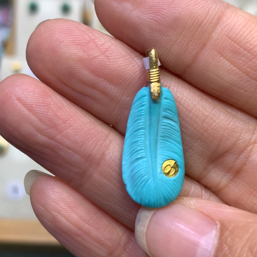绿松石挂件18K金镶嵌