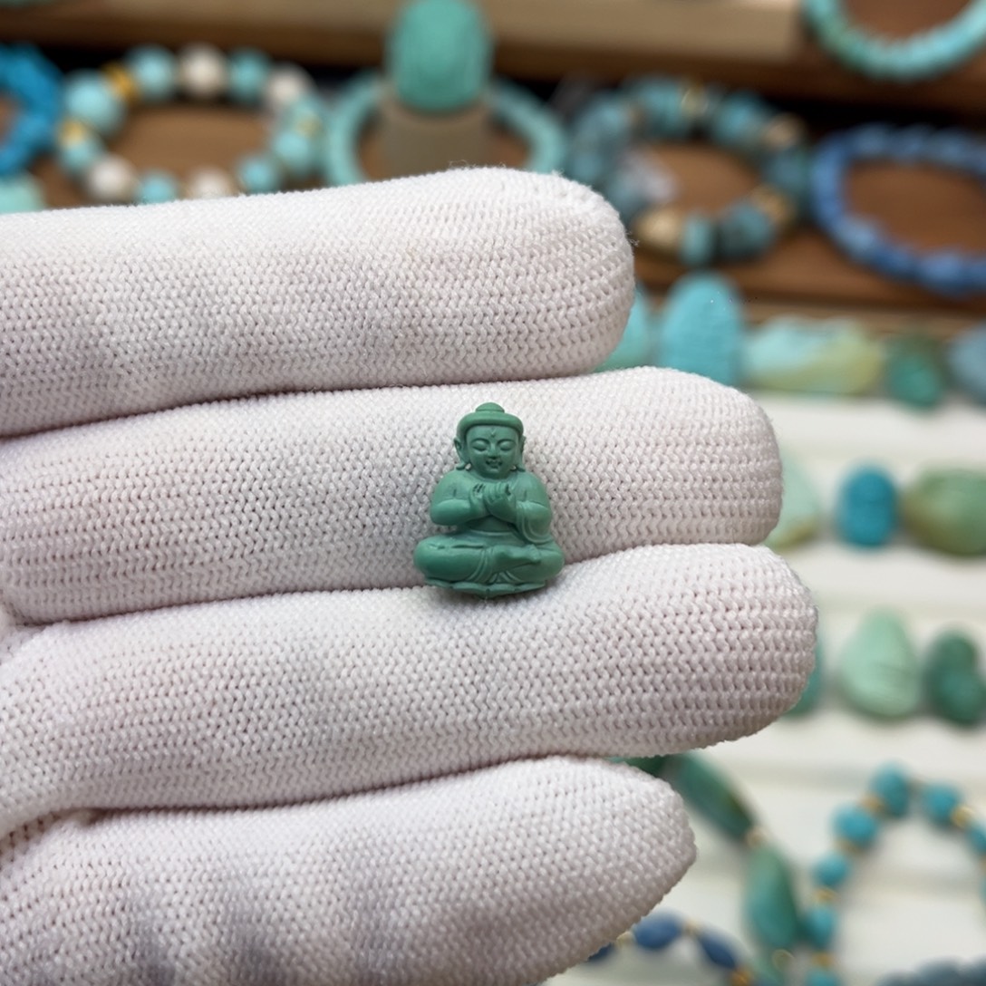 绿松石未镶嵌珠宝奇石