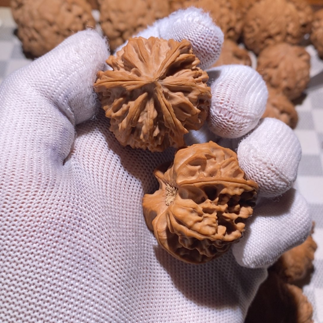 没***气吊坠文玩核桃三棱