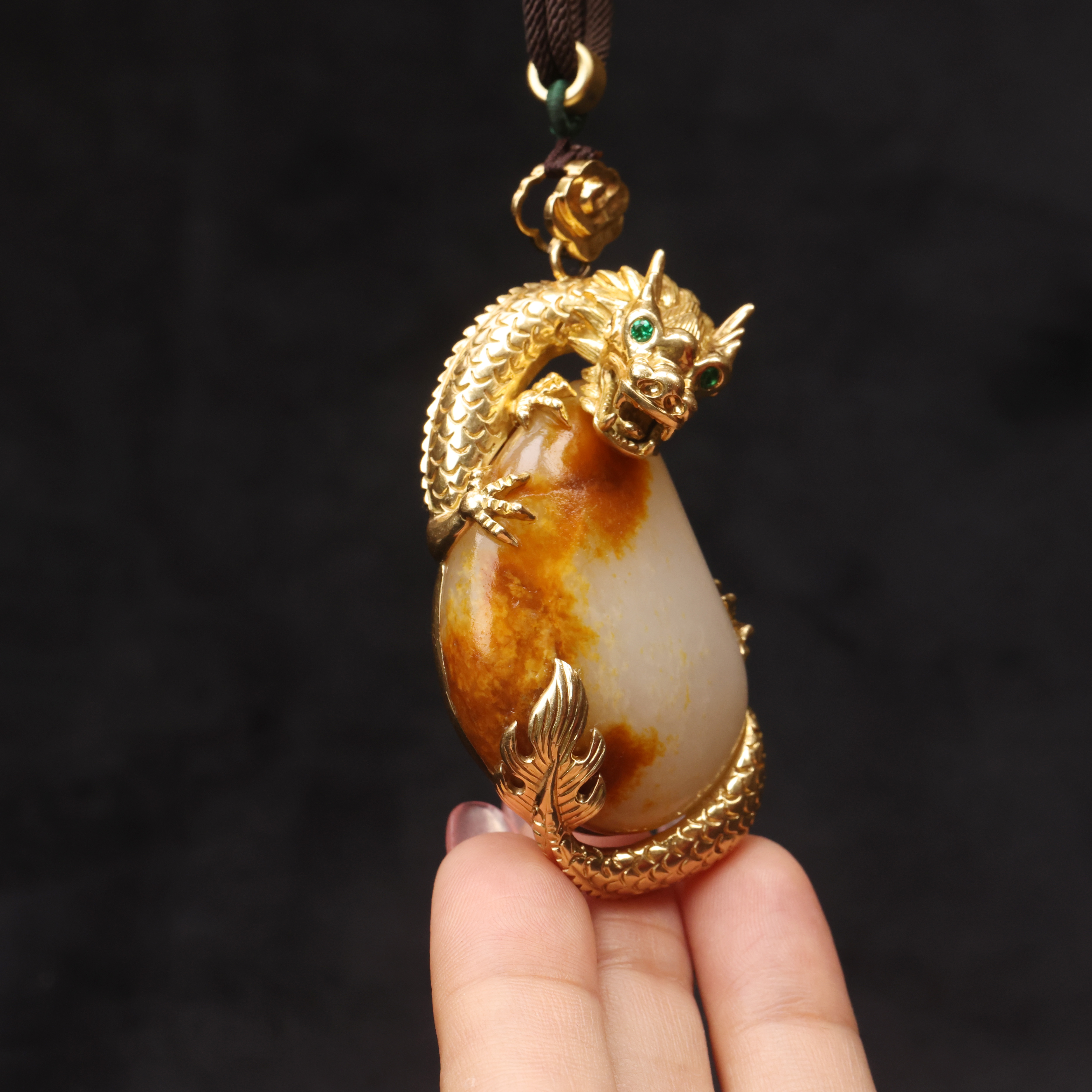 《新疆马爷珠宝》子料龙镶金挂件吊坠-2305161455385