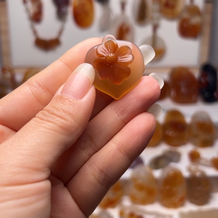 玛瑙/玉髓合金吊坠