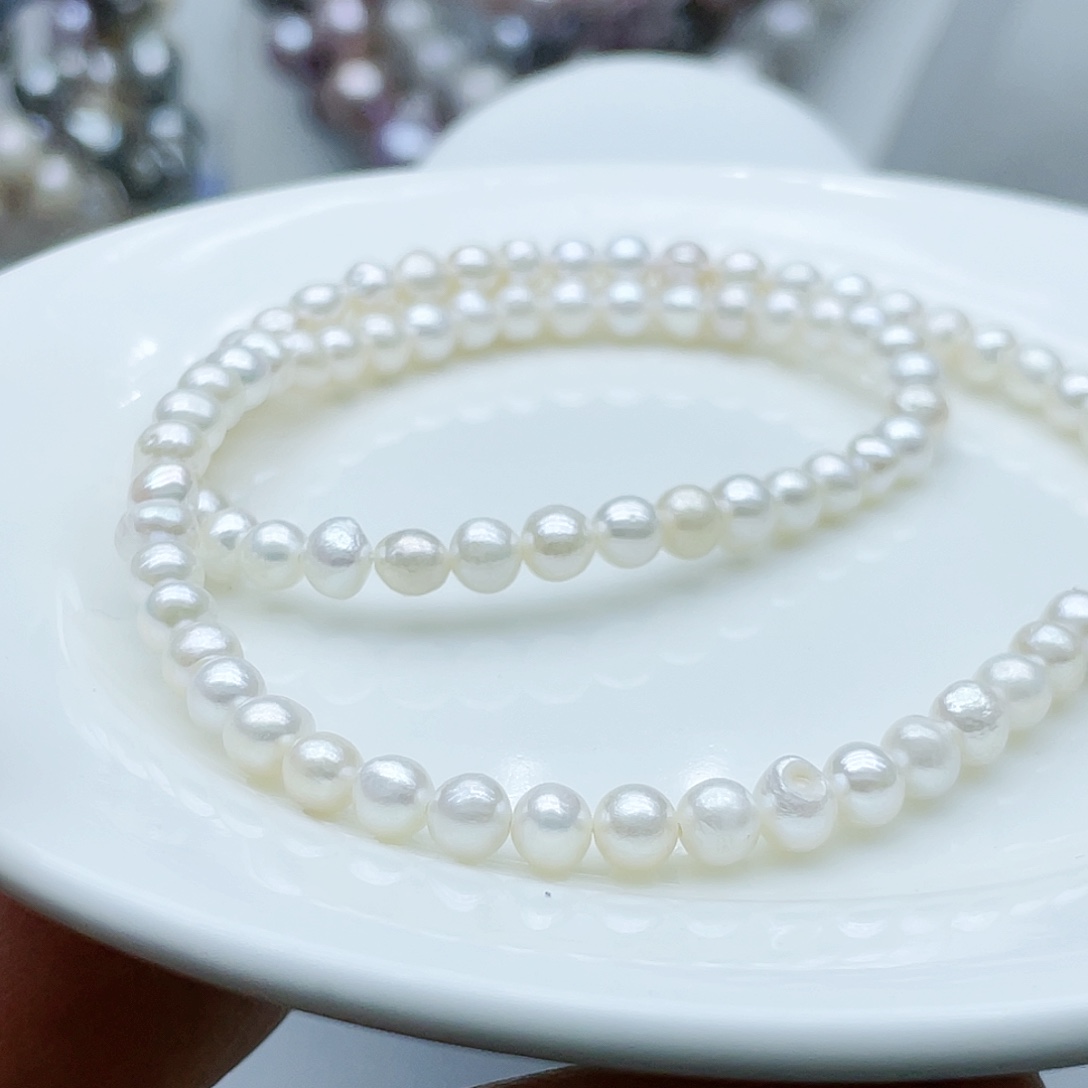 淡水珍珠颈饰钛钢