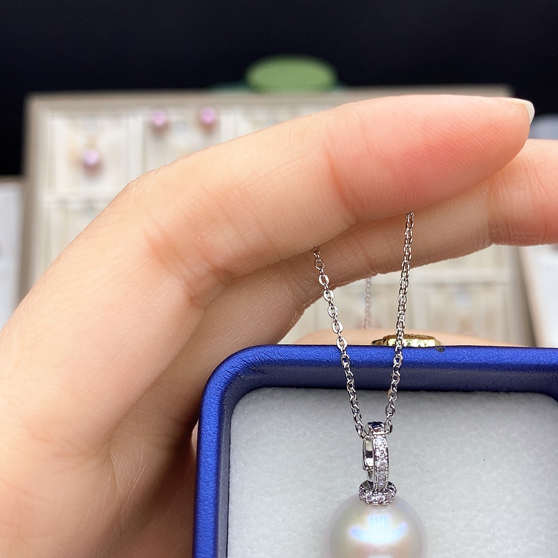 淡水珍珠合金颈饰