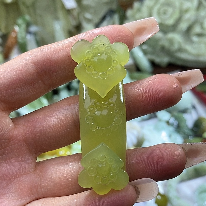 岫玉岫玉吊坠未镶嵌