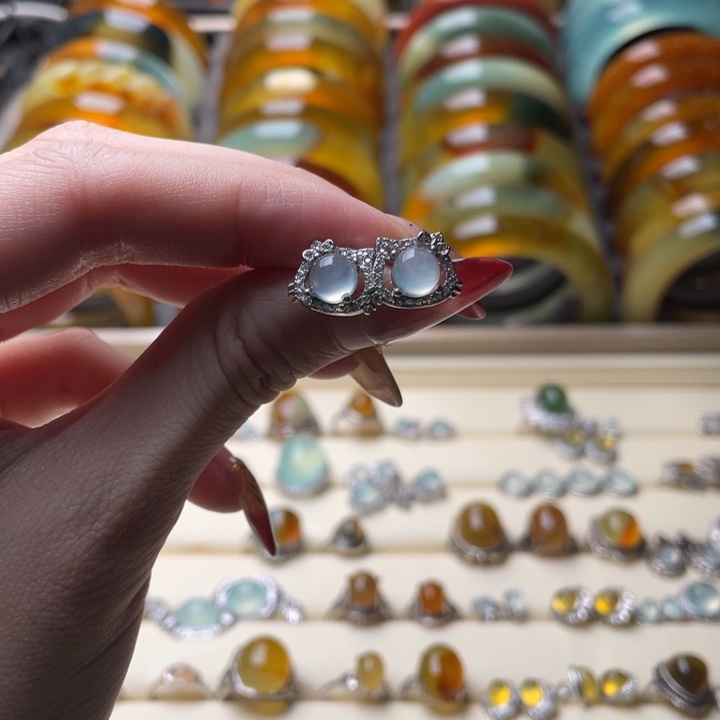 蛇纹石玉耳钉银S925镶嵌