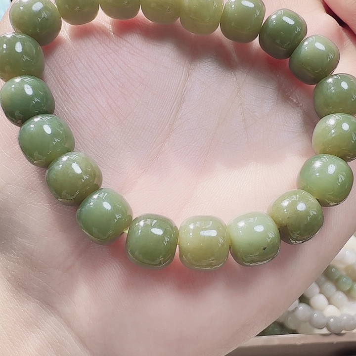 和田玉手串未镶嵌知**乐