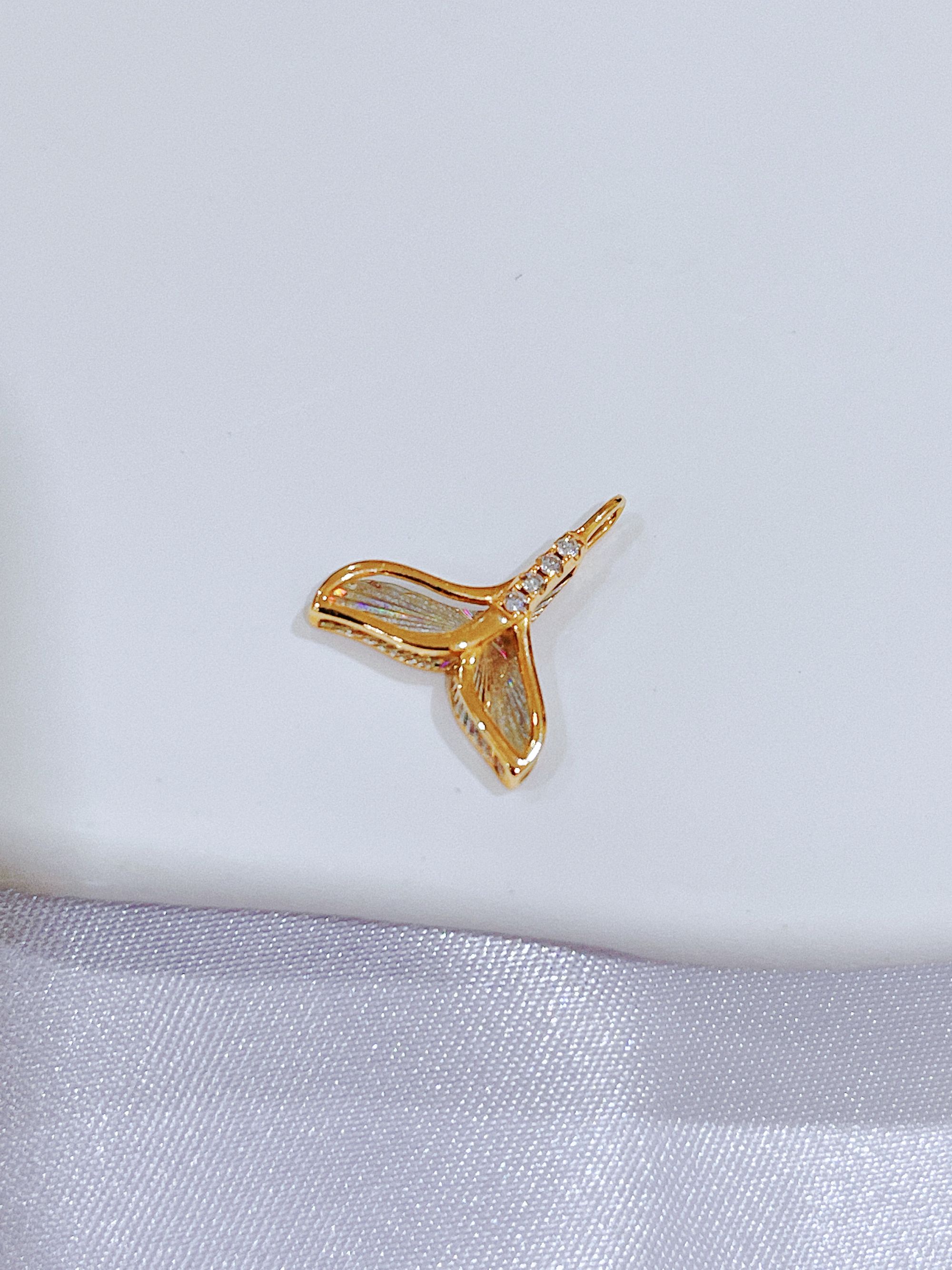 尚晶品珠宝18K金镶嵌天然钻石鱼尾吊坠不含项链K红玫瑰金色AU750